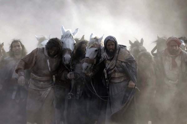 «رستاخیز» را آتش نزدیم/ کارشکنی دولت در اکران/ رییسی فیلم را دید