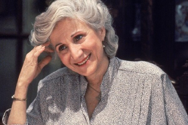 المپیا دوکاکیس درگذشت