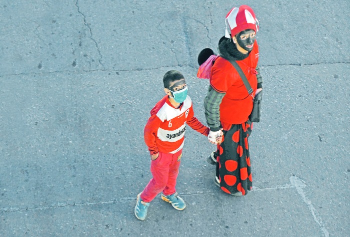 حاجی فیروز؛ روی سیاهِ قضاتِ بیتاریخ حاجی فیروز؛ روی سیاهِ قضاتِ بیتاریخ