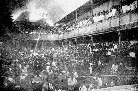 در هراس از تاریخ ‌نگاری انتقادی تئاتر 