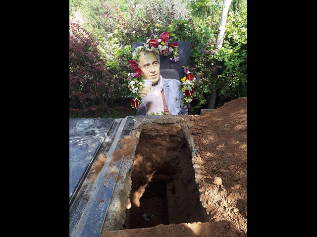 تصاویر - خاکسپاری بیژن افشار در قطعه هنرمندان