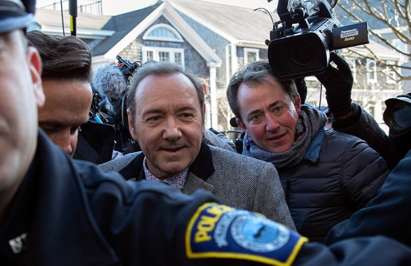 احتمال انصراف شاکیِ ناشناس کوین اسپیسی/ باید نامت را بگویی! احتمال انصراف شاکیِ ناشناس کوین اسپیسی/ باید نامت را بگویی!