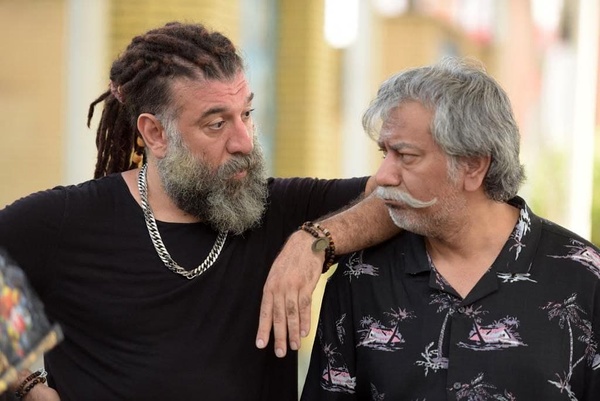 کمدی فانتزی «هولیا» با نام جدید «گل سرخ» پروانه نمایش گرفت/ رونمایی از پوستر 