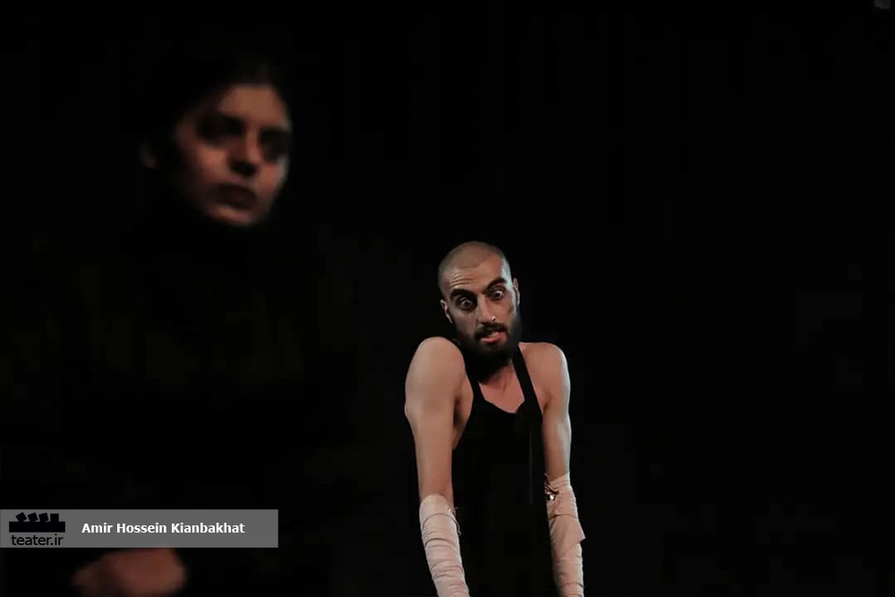 گزارش تصویری- نمایش کرگرافی دارائیت A نامساوی A به کارگردانی بهناز متولی باشی نائینی 