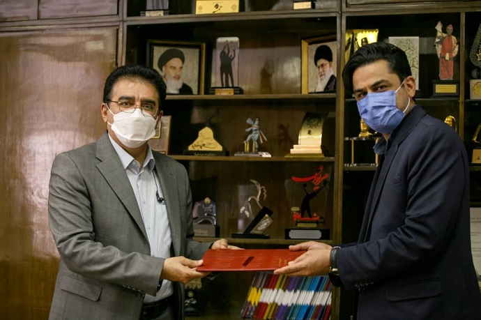 تقدیراز مدیر روابط‌عمومی اداره کل هنر‌های نمایشی در پایان مسئولیت