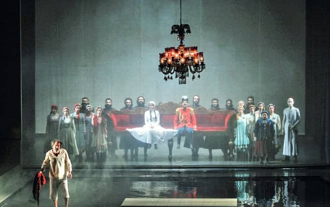 نگاهی به تاریخ مبارزه زنان برای حضور روی صحنه‌های تئاتر‌/ مردانِ بی‌ریش مغلوب زنان سیبیلو* 