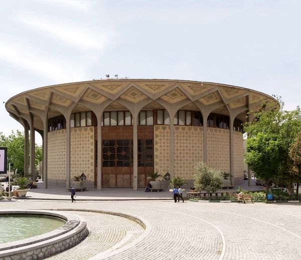  نگاهی به یک ماه تعطیلی تئاتر ایران و فهرست بازداشتی‌ها که کوتاه نیست/ سوءمدیریت بحران 