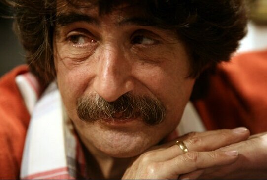 لاله زار به خاطر تئاتر پر از مسافرخانه و هتل شد 