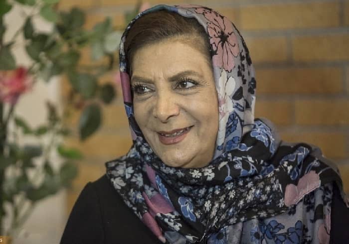 درآمدی جز حقوق بازنشستگی همسر مرحومم ندارم/ تماشای برخی سریال‌ها عذاب‌آور است 