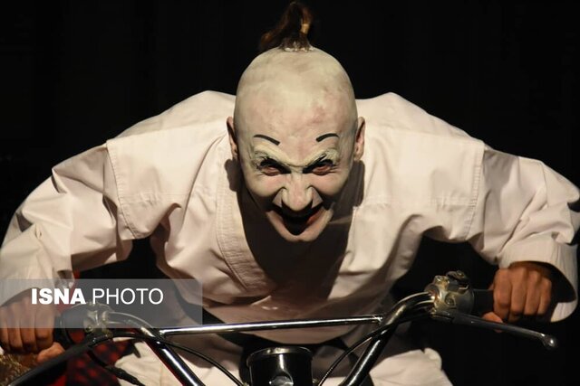  اما و اگرهای داوری در سی و چهارمین جشنواره تئاتر استان اصفهان