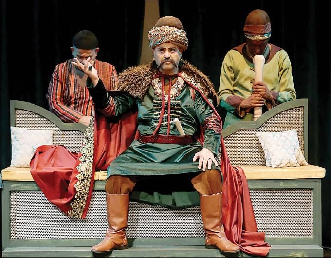 تئاتر با ۵ تماشاگر/ سالن های نمایش تهران روزهای پاییزی سردی را تجربه می کند تئاتر با ۵ تماشاگر/ سالن های نمایش تهران روزهای پاییزی سردی را تجربه می کند