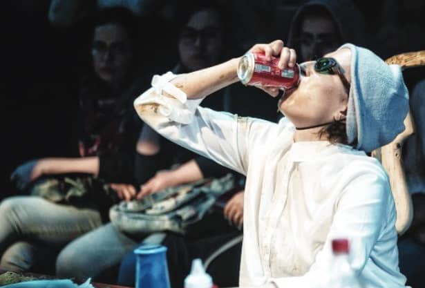 دالانِ پرپیچ‌وخمِ دریافتِ مجوز ِ به صحنه بردنِ نمایش در سال‌های اخیر؛ هزارتوی پِن!٭