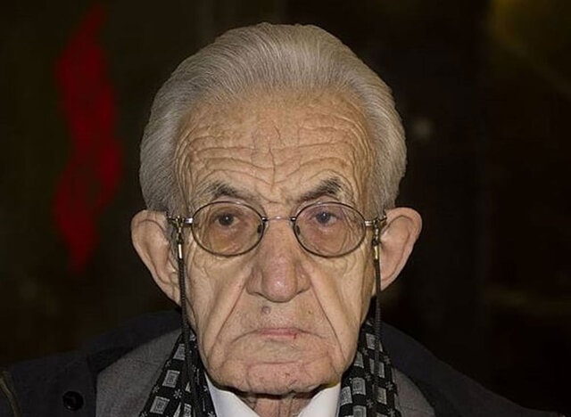  مسن‌ترین بازیگر مرد ایران خیلی جدی شما را می‌خنداند!