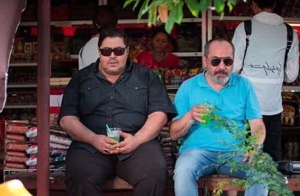  سیامک انصاری و فرهاد اصلانی و آزاده صمدی روی 