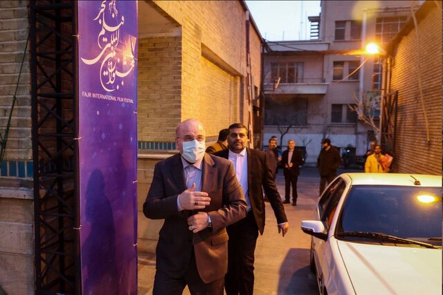  قالیباف به تماشای «اتاقک گلی» رفت