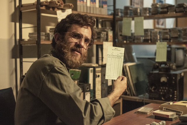 درباره فیلم «غریب»؛ در خدمت و غفلت ادبیات 