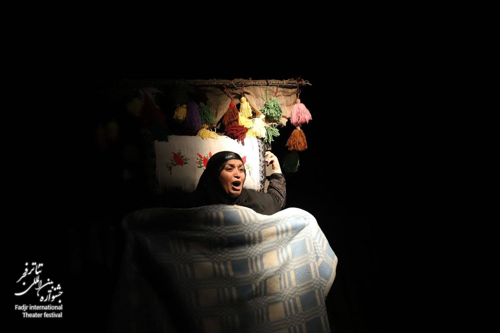 گزارش تصویری- «مادرم زری سر زا رفت» به کارگردانی پدرام رحمانی/ جشنواره تئاتر فجر