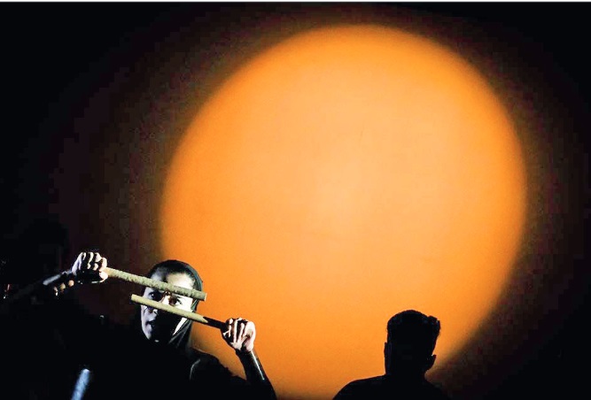 نگاهی به آمار تماشاگران تئاتر در هفته‌های اخیر / آیا تمهیدات ویژه به صحنه‌ها رونق می‌دهد؟ 