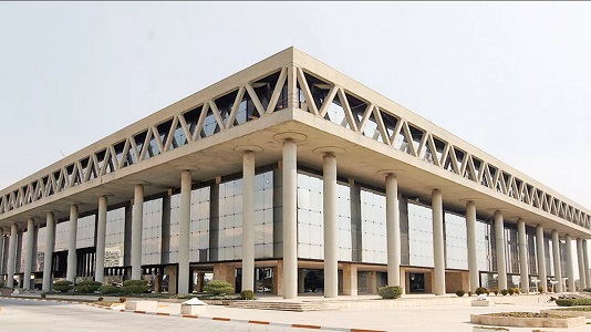 نگاهی به هم‌زمانی کاهش تعداد مخاطب و افزایش میزان بودجه سازمان صداوسیما/ از جیب عوام برای خواص