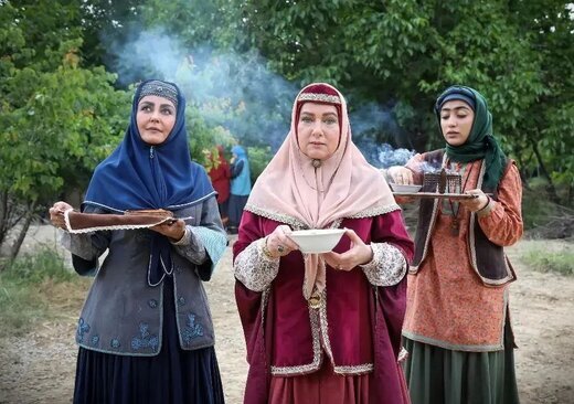  صداوسیما با چه تعداد بیننده سال را تحویل می‌کند؟