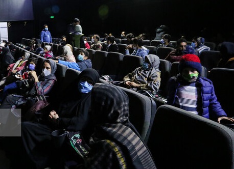 بلیت سینما چند دلار باید باشد؟