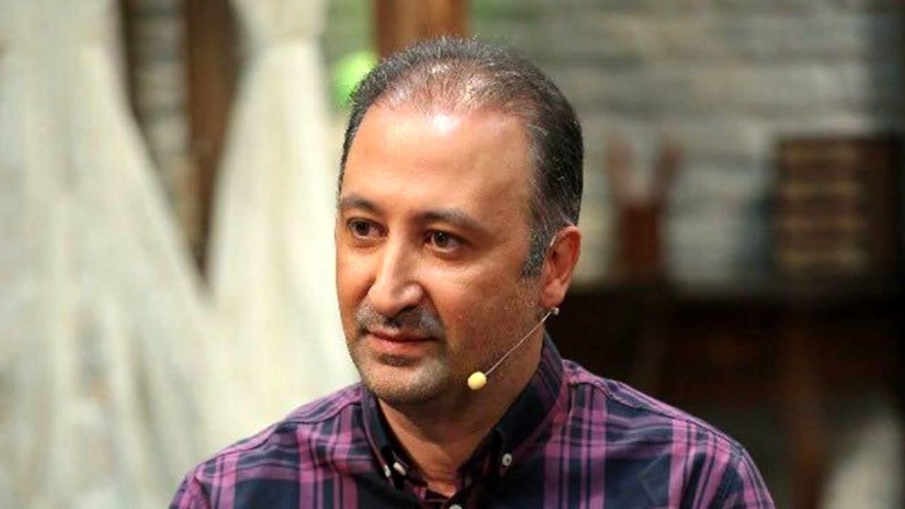 دلیل غیبت محمد دلاوری از آنتن شبکه پنج چیست؟