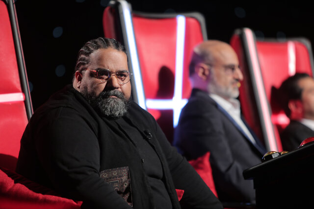  مسابقه خوانندگی با اجرای علی اوجی و داوری محمد اصفهانی و رضا صادقی