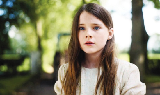 نقد فیلم «دختر خموش» (The Quiet Girl) به کارگردانی کولم بایرید؛ مسکوت مانده  نقد فیلم «دختر خموش» (The Quiet Girl) به کارگردانی کولم بایرید؛ مسکوت مانده