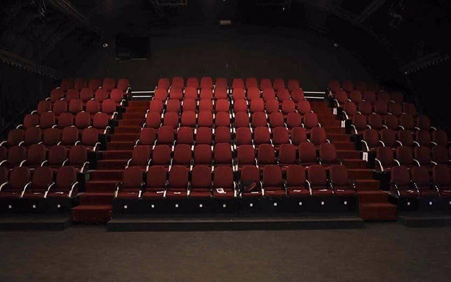 توضیحات مدیر تماشاخانه سپند/ گروه‌های نمایشی نگران نباشند 