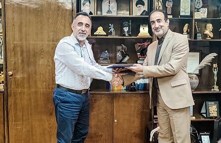  کوتاه از یک تودیع و معارفه تئاتری