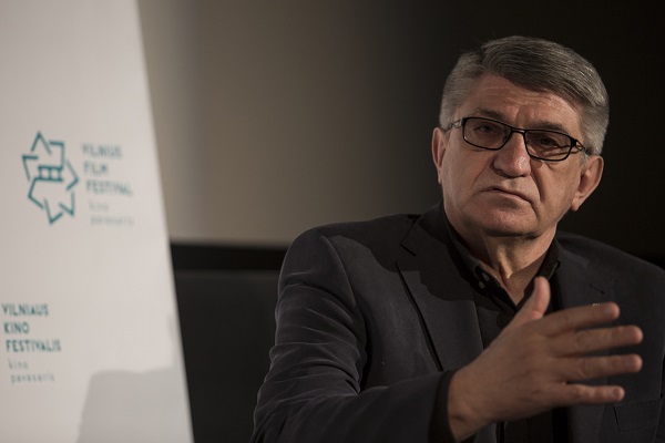 الکساندر سوکوروف دعوت کن را رد کرد/ فیلمم برای فستیوال زیادی جدی است!