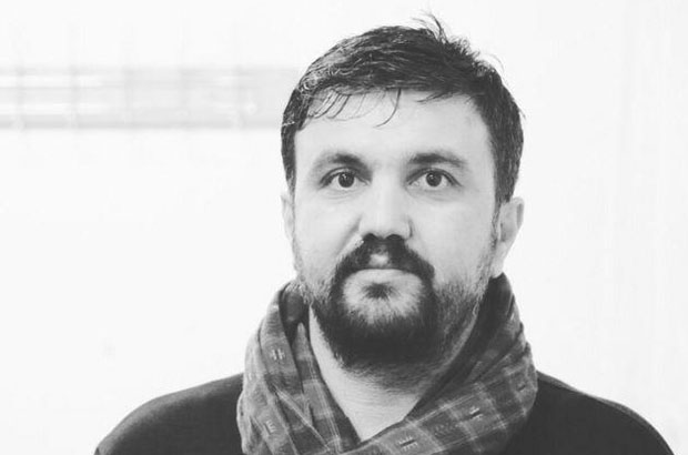 وزارت علوم می‌خواهد کنترل جشنواره تئاتر دانشگاهی را در دست بگیرد/ رحمت امینی سمت دانشجویان بایستد