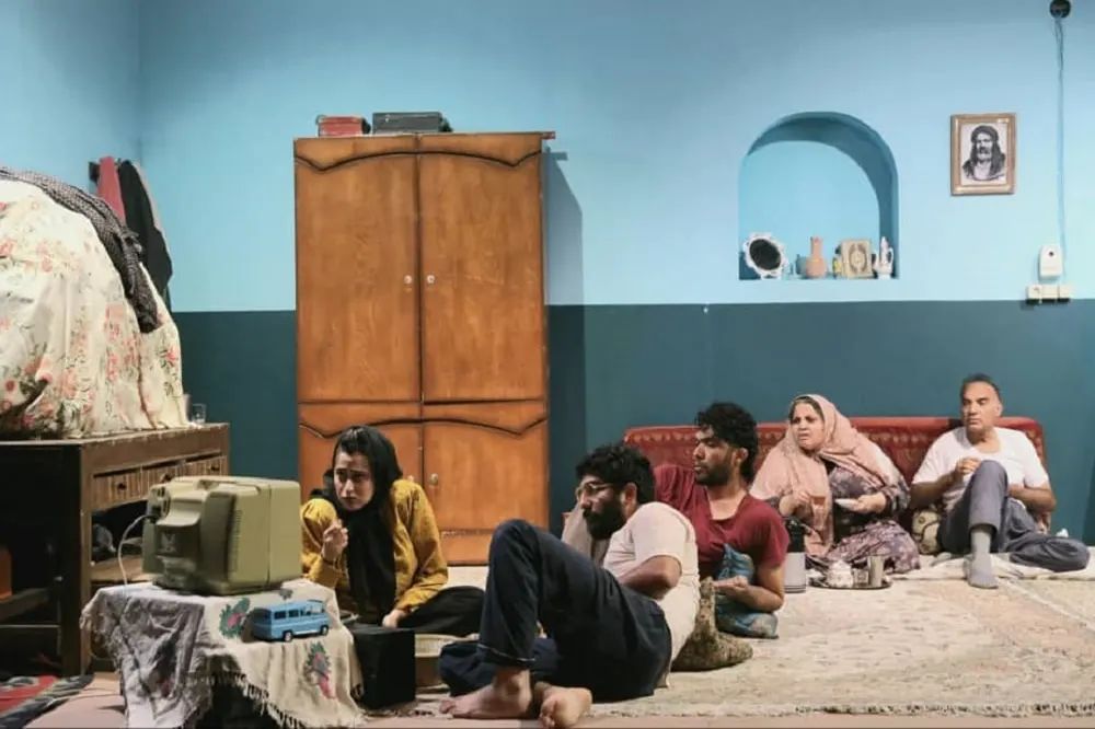 گزارش تصویری- نمایش «هملت پشتکوهی» به کارگردانی ابراهیم پشت کوهی