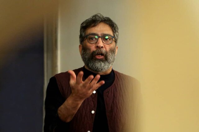  محمد رضایی راد در تدارک اجرای یک نمایش