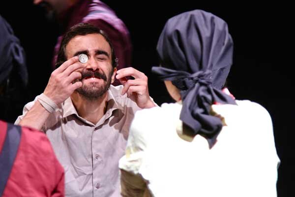 «فرایند» دوباره به صحنه بازگشت/ بازسازی جهان کافکایی در تئاتر 