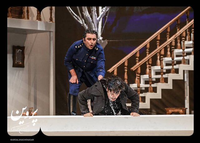  تئاترهای روی صحنه چقدر فروختند؟