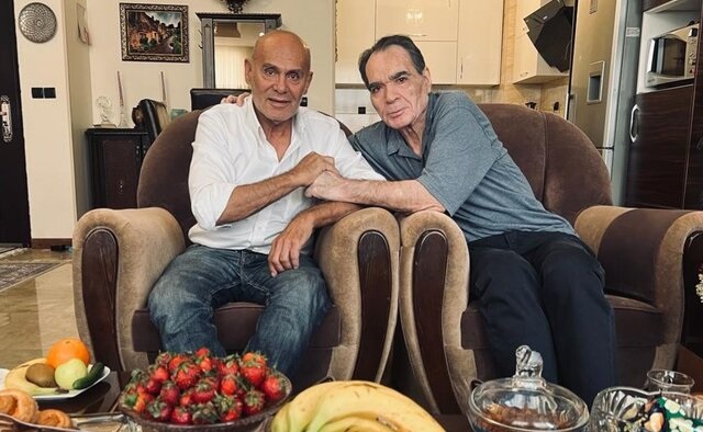  عیادت جمشید هاشم پور از «طوفان»