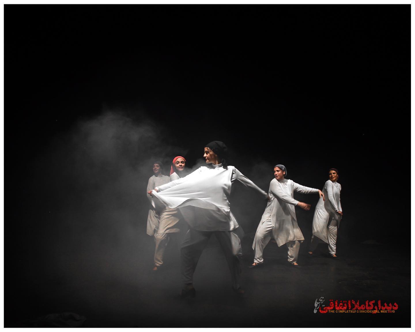 گزارش تصویری- نمایش «دیدار کاملا اتفاقی»» به کارگردانی فاطیما سرلک