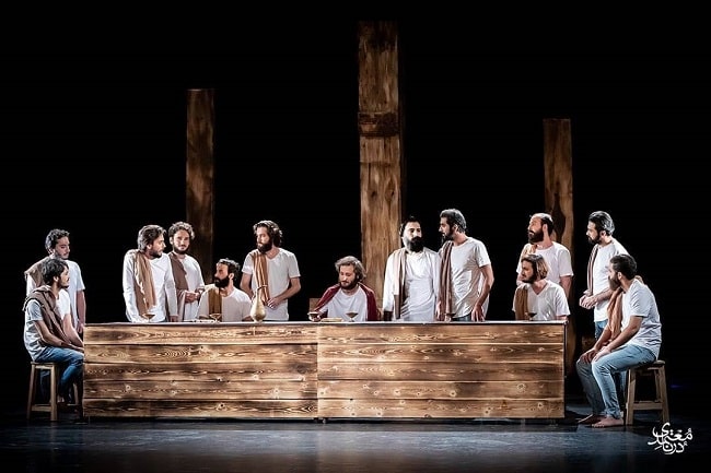 تحلیلی بر نمایش «شام آخر» نوشته و کارگردانی مسعود دلخواه / تقابل عشق و قدرت، از زبان تا بیان 