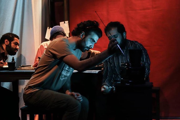 درباره نمایش «میز» به کارگردانی شایان ‌شهرابی/ در ستایش آن مرد که سیب‌زمینی نخورد