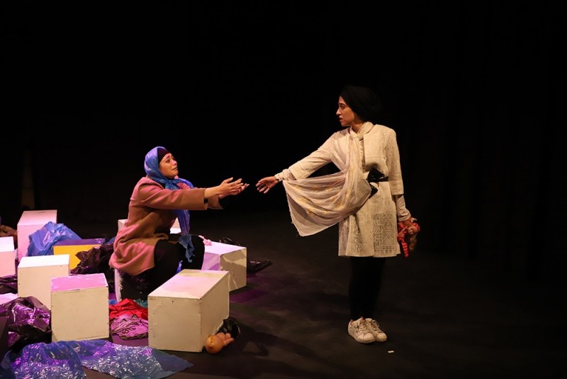 تئاتر باید مرز بین تخیل و رویا را جابه‌جا کند 