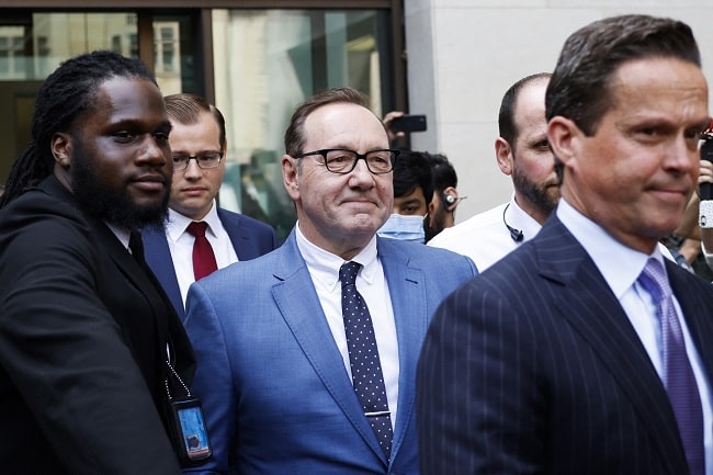 «کوین اسپیسی» فعلا آزاد است 