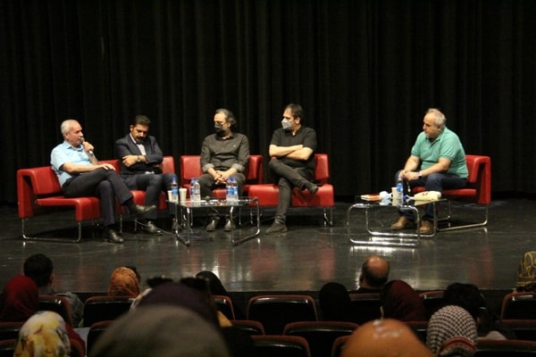 رضا درمیشیان: نشان دادن هر تاریکی برای رسیدن به نور است 