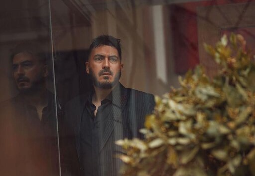 نیما شاهرخ شاهی: بازیگران مراقب باشند چه کالایی تبلیغ می کنند 