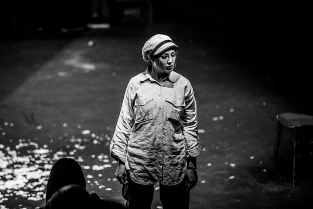 آزاده صمدی: تئاتر و سینما که پارک نیست!  آزاده صمدی: تئاتر و سینما که پارک نیست!