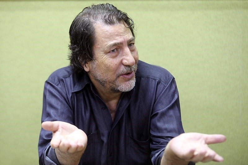 تئاتر ایران در توفان رها شده است/ هیچ تئاتری در جهان نیست که از حمایت دولتی برخوردار نباشد 