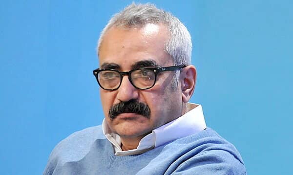 انتقاد تند فرزاد موتمن به جشن کانون کارگردانان سینما/ این میزان بی‌تدبیری را در هیچ سینمایی نمی‌توان یافت 