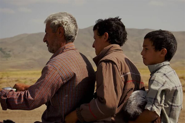 «شرق وحشی» را آنلاین ببینید