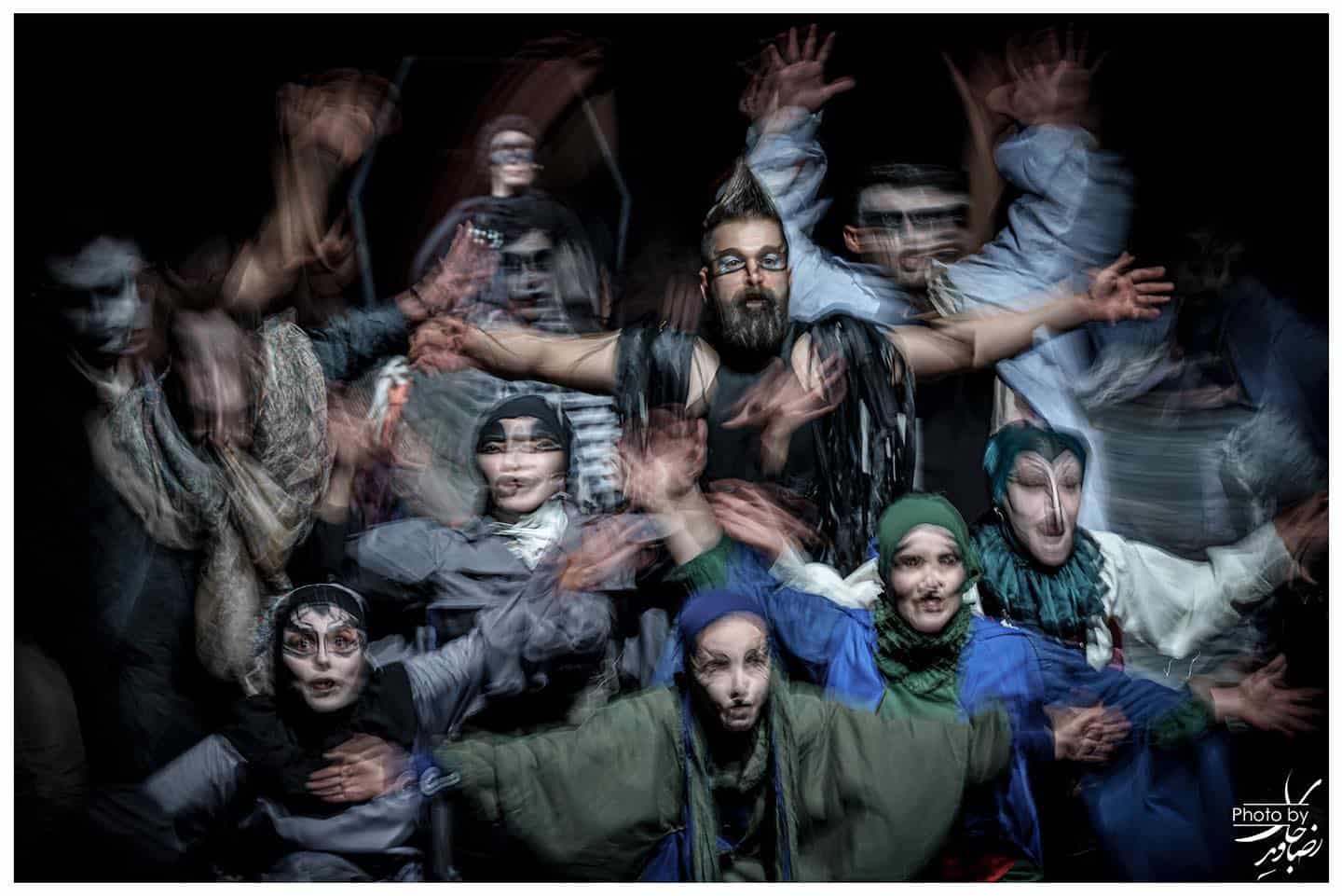 گزارش تصویری- نمایش «مرثیه ای بر قتل ژولیس سزار و چند مرغ از سیمرغ» به کارگردانی مجتبی رستمی فر