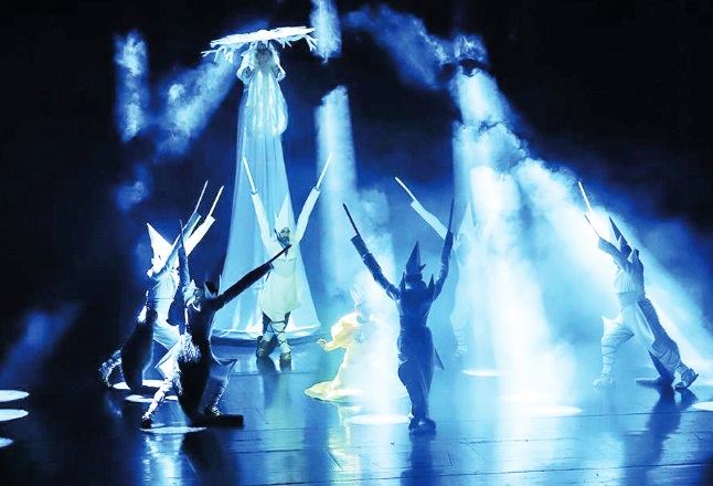 حیات تئاتر در گروِ جابه‌جایی قاف و کاف/ نمایش «کافه لقانطه» به «کافه لکانطه» تغییر نام داد و رفع توقیف شد 